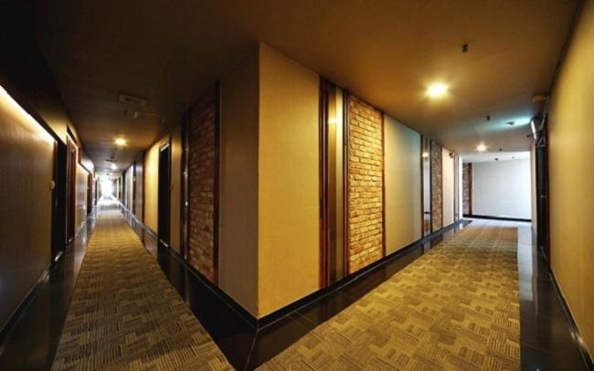 Central Hotel Чангуон Екстериор снимка