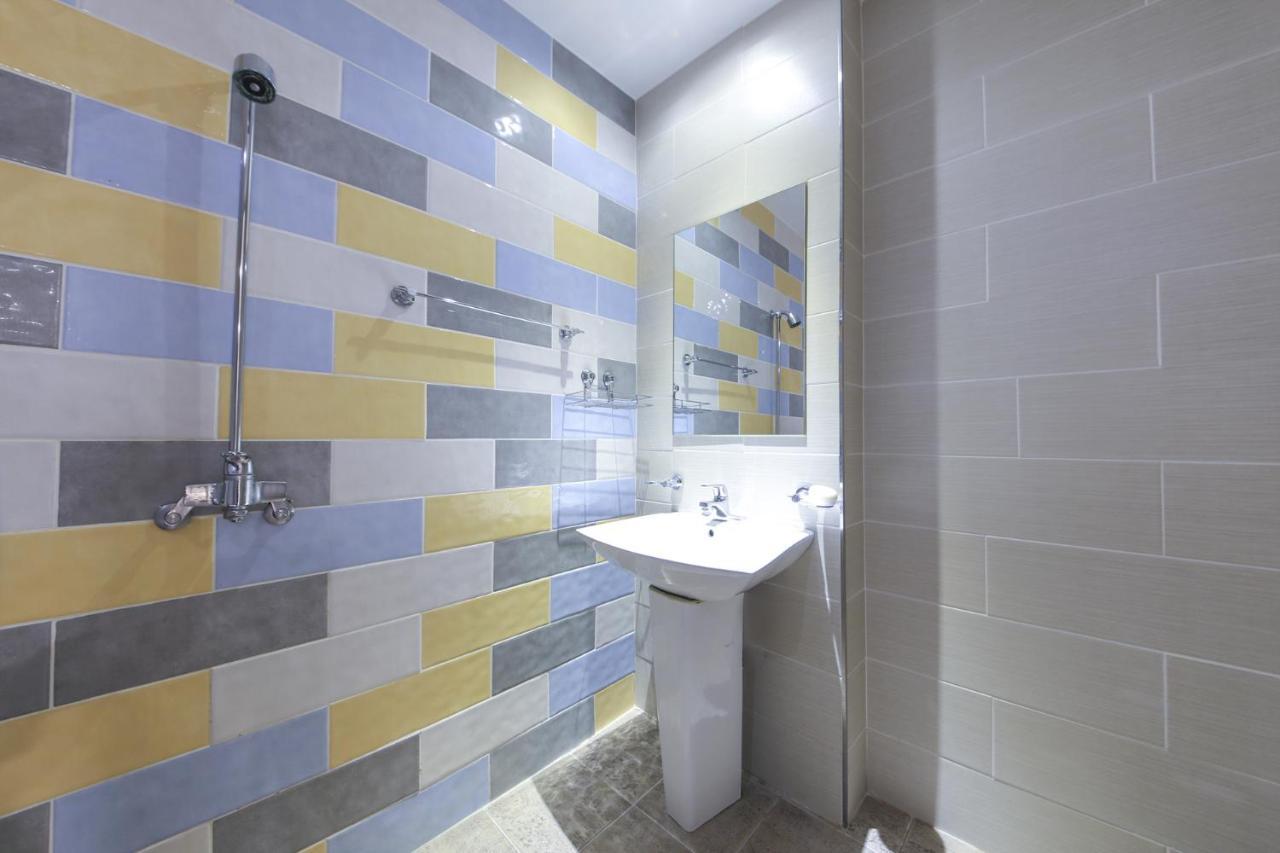 Central Hotel Чангуон Екстериор снимка